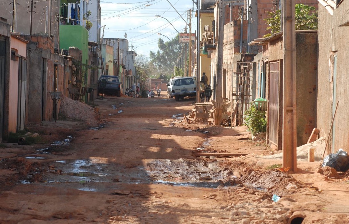 Banco Mundial alerta para aumento da pobreza no Brasil