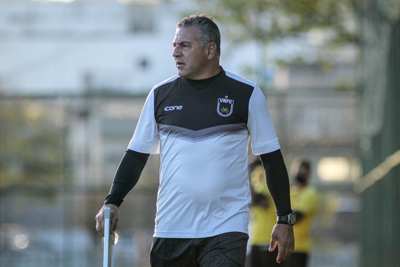 Amazonas FC anuncia técnico Luizinho Vieira para reta final da Série C