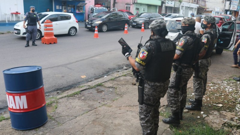 Polícia deflagra 'Operação Inquietação' em áreas vermelhas em Manaus