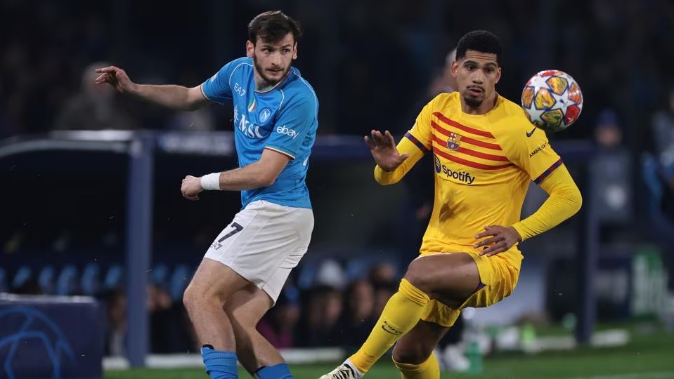 Barcelona pega Napoli na Champions League; veja horário e escalações