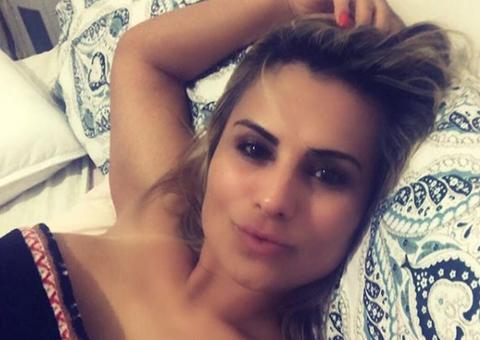 Ex-atriz pornô e Teste de Fidelidade vira professora em curso de sexo