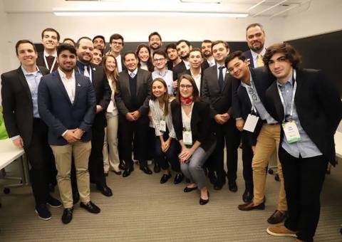 Mourão diz que Bolsonaro é muito criticado e pouco compreendido