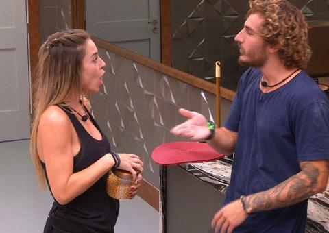 BBB19: Após formação de Paredão, Paula questiona Alan sobre indicação 