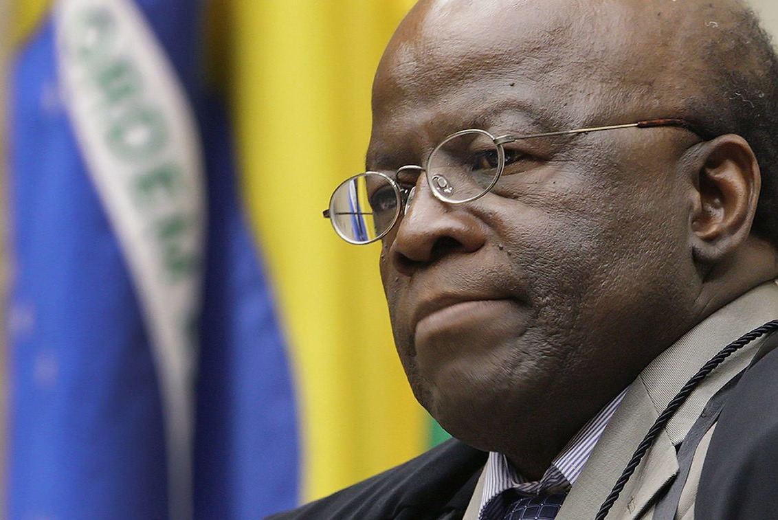 Um ano depois de filiação, Joaquim Barbosa se reaproxima do PSB
