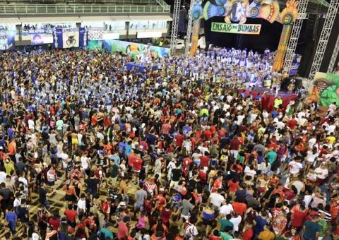 Festa no Sambódromo abre temporada dos Bumbás 