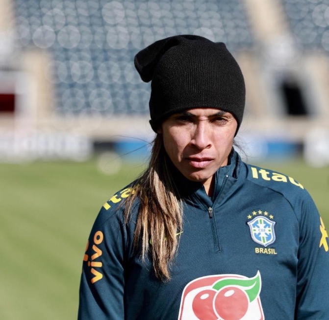 Seleção feminina perde da Escócia e soma nove derrotas seguidas antes de Mundial