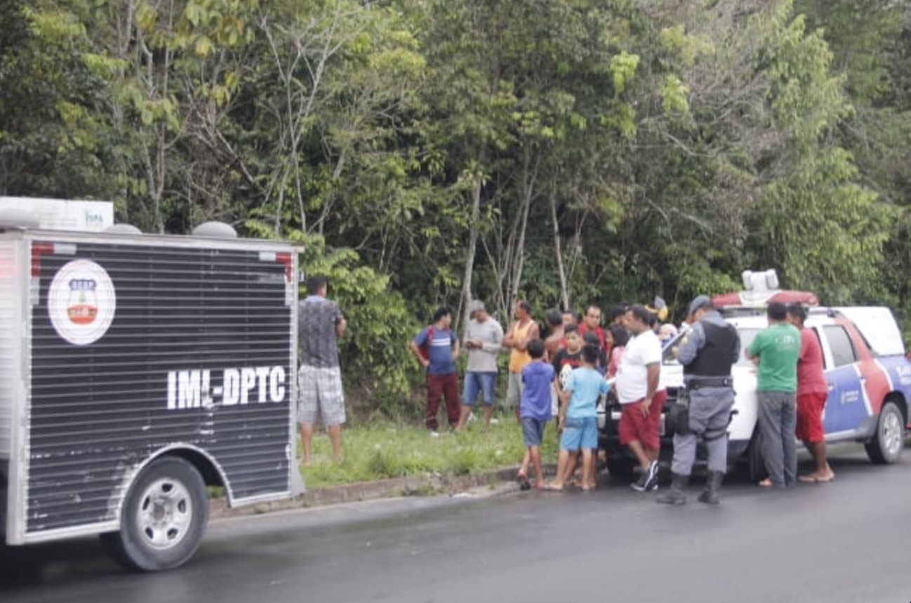 Com sinais de estupro, mulher é encontrada morta em área de mata em Manaus
