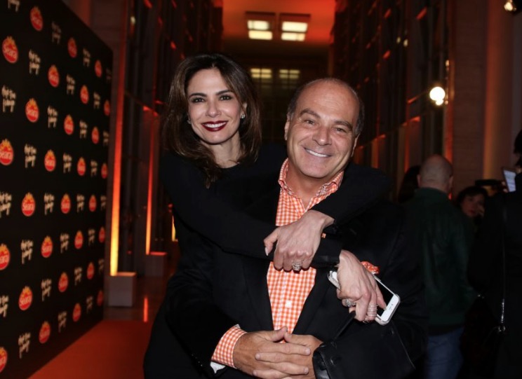 Luciana Gimenez falta a reunião na RedeTV! e é castigada pelo ex