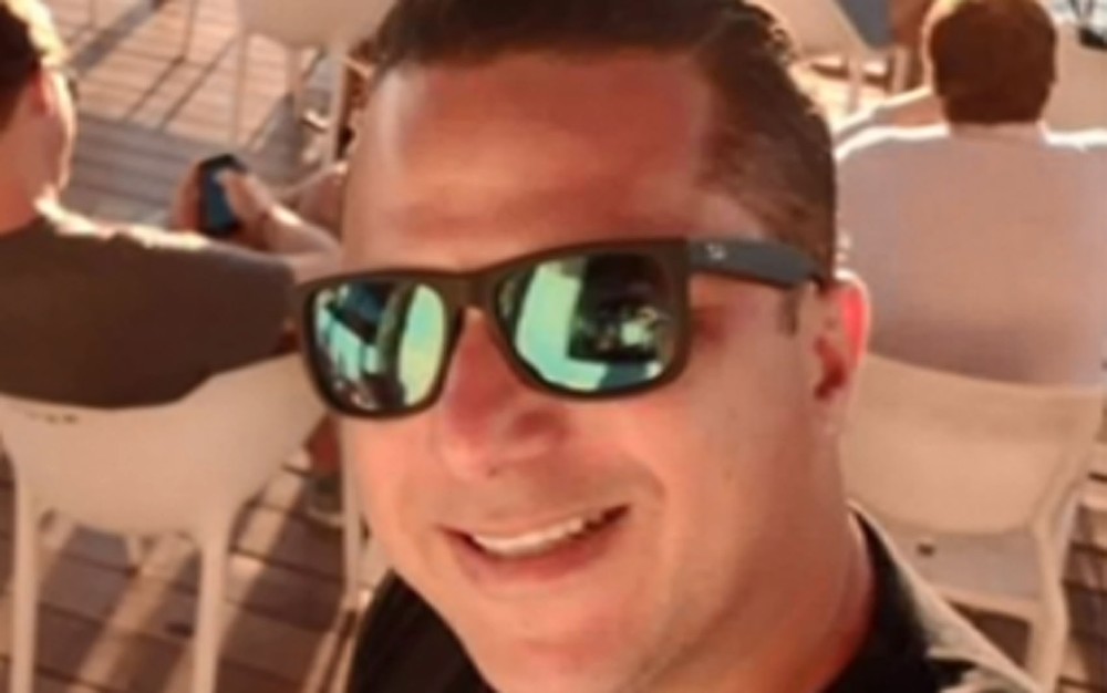 Homem atira na ex e depois se mata em condomínio