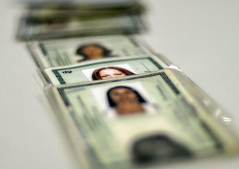 STF valida lei que permite emissão de documentos em cartórios