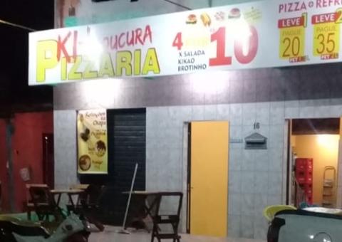 No dia do aniversário, adolescente é baleado na frente de pizzaria em Manaus
