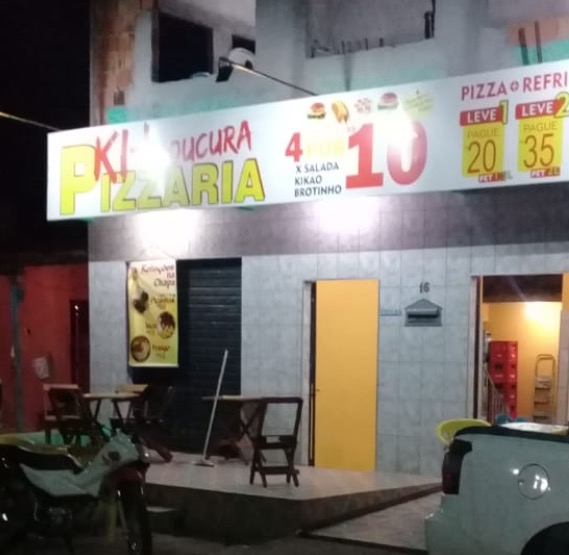No dia do aniversário, adolescente é baleado na frente de pizzaria em Manaus