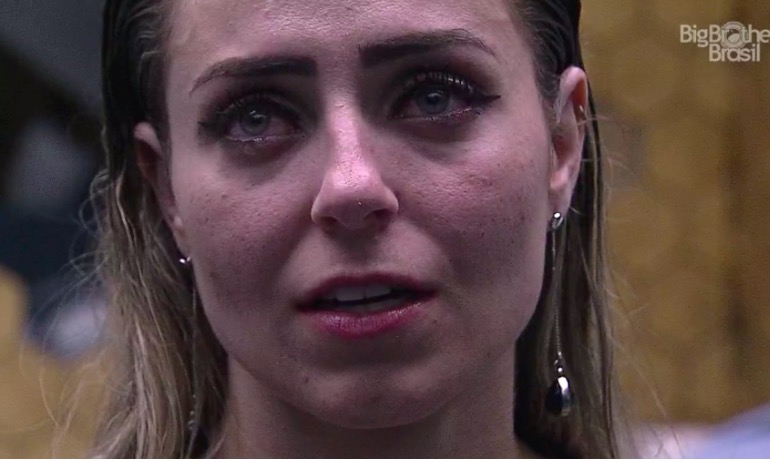 BBB19: Paula chama Hariany de ‘babaca’ e joga na cara o que deu para sister