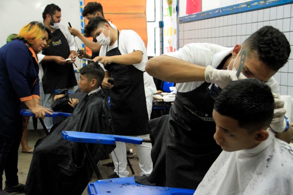 Ação itinerante leva serviços à população da Zona Oeste de Manaus