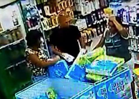 Em Manaus, polícia divulga vídeo de assalto a drogaria e pede apoio para identificar trio