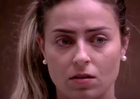 Internautas questionam reação de Paula ao saber de expulsão de Hariany: ‘cadê a lágrima?’