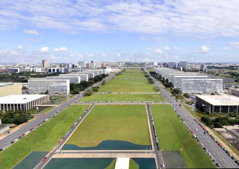 Governo federal extingue mais de 13 mil cargos efetivos