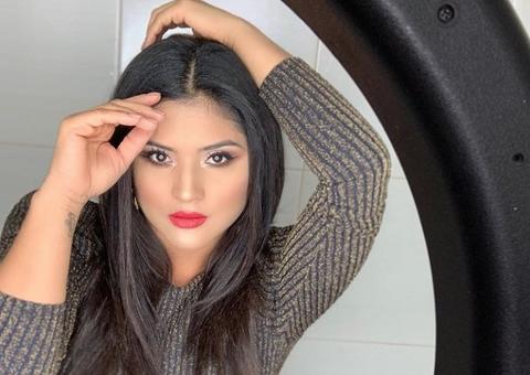 Ex de Safadão, Mileide Mihaile é flagrada em clima de romance com cantor