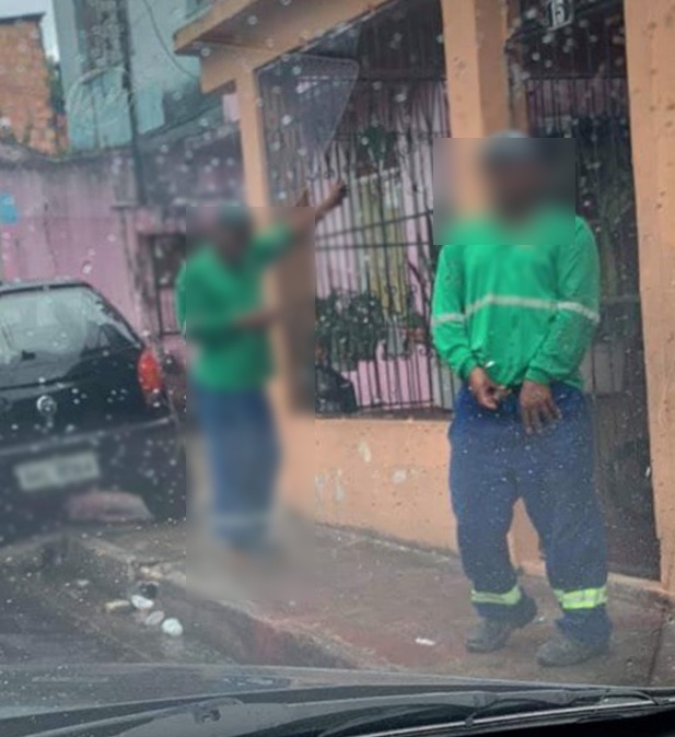 Funcionário da Águas de Manaus ofende moradora com xingamento e gesto obsceno