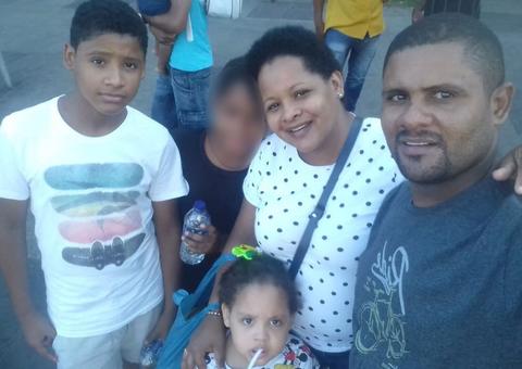 Garoto resgatado após passar mais de 15h soterrado em destroços de prédio morre no hospital