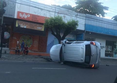 Dois acidentes marcam madrugada de imprudência em Manaus