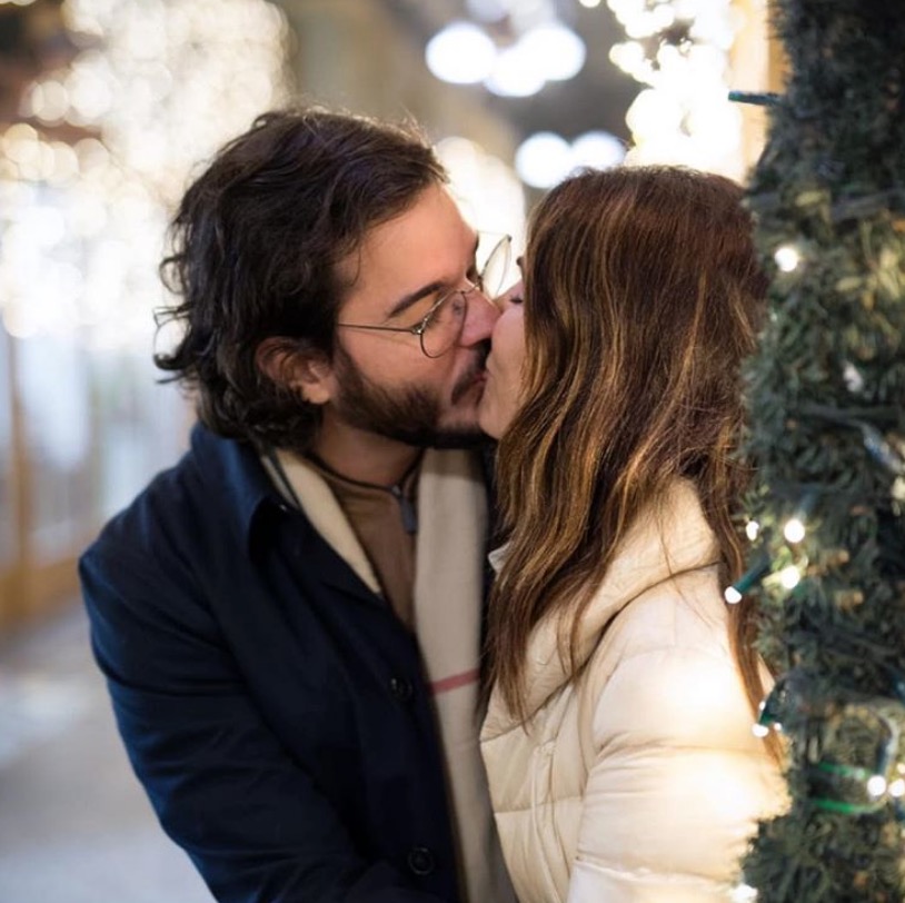  Com foto aos beijos, Fátima Bernardes se derrete por Túlio Gadelha 