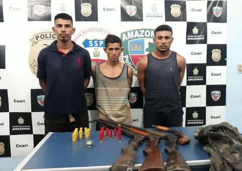 ‘Piratas’ são presos com armas, munições e embarcação no Amazonas