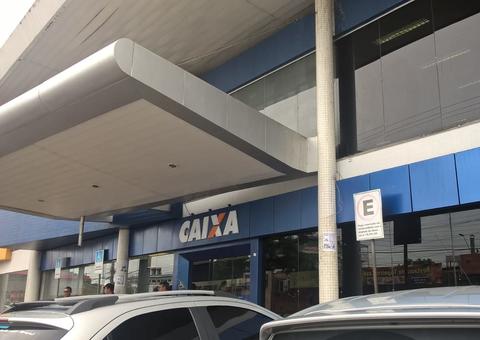 Mulher é baleada durante troca de tiro em 'saidinha de banco' em Manaus 