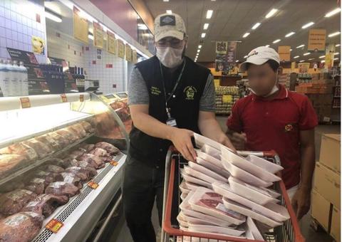 Procon apreende mais de 300 kg de alimentos no Supermercado DB em Manaus