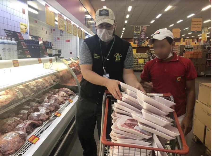 Procon apreende mais de 300 kg de alimentos no Supermercado DB em Manaus