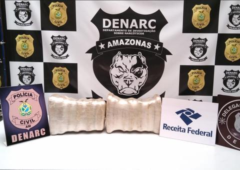 20 kg de drogas são apreendidos dentro de embarcação na orla de Manaus