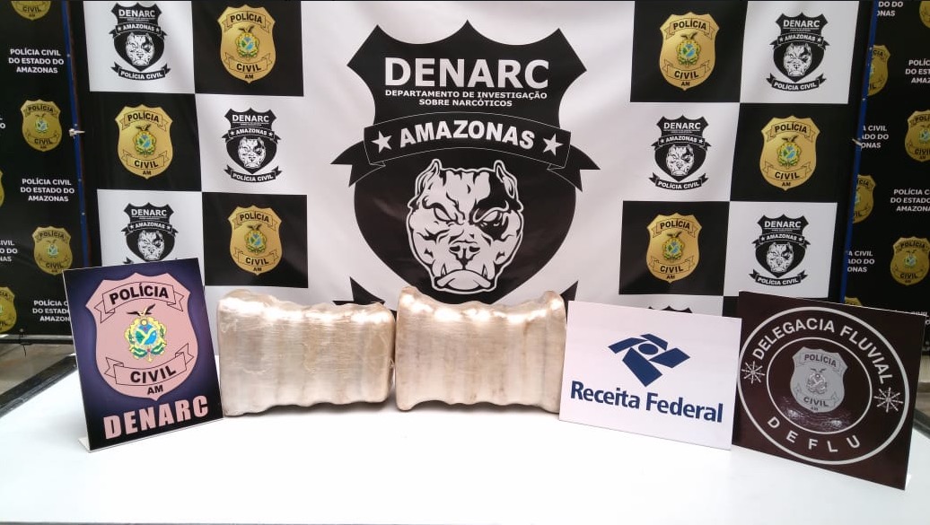 20 kg de drogas são apreendidos dentro de embarcação na orla de Manaus