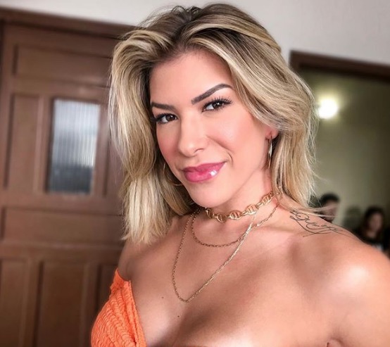   Lorena Improta revela que foi internada após ter crise por críticas no Instagram    