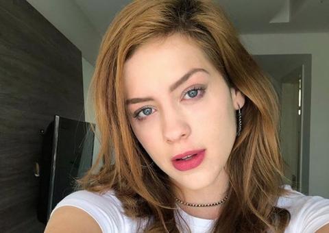 Sophia Abrahão coloca silicone nos seios 