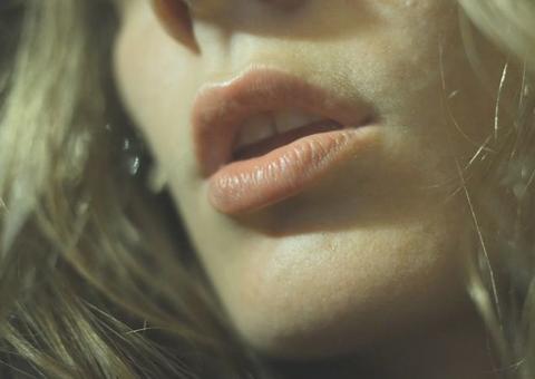 Mulher tem alergia grave após contato com sêmen de namorado