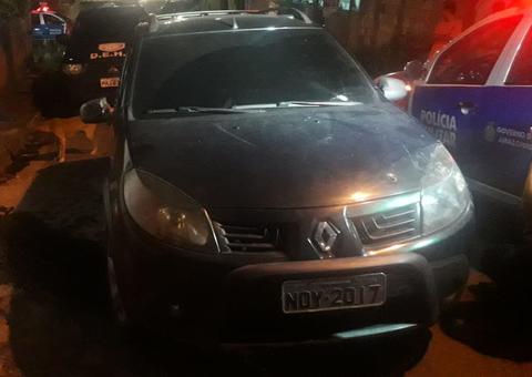 Em Manaus, homens baleados dentro de carro estão em estado grave 