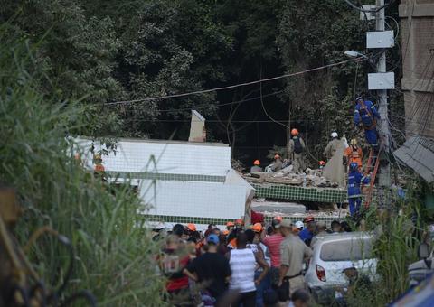 Buscas por corpos e sobreviventes na Muzema entram no oitavo dia