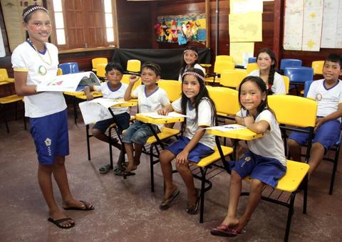 Manaus é a 1ª cidade a trabalhar a educação indígena com professor escolhido pela comunidade