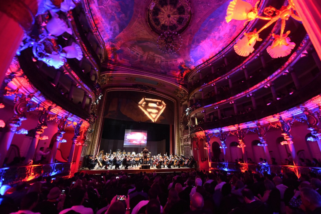 Teatro Amazonas é eleito uma das 15 casas de ópera mais bonitas do mundo pela Vogue