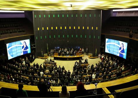 Em dez anos, Congresso gasta R$ 2,8 bilhões para bancar 'cotão'