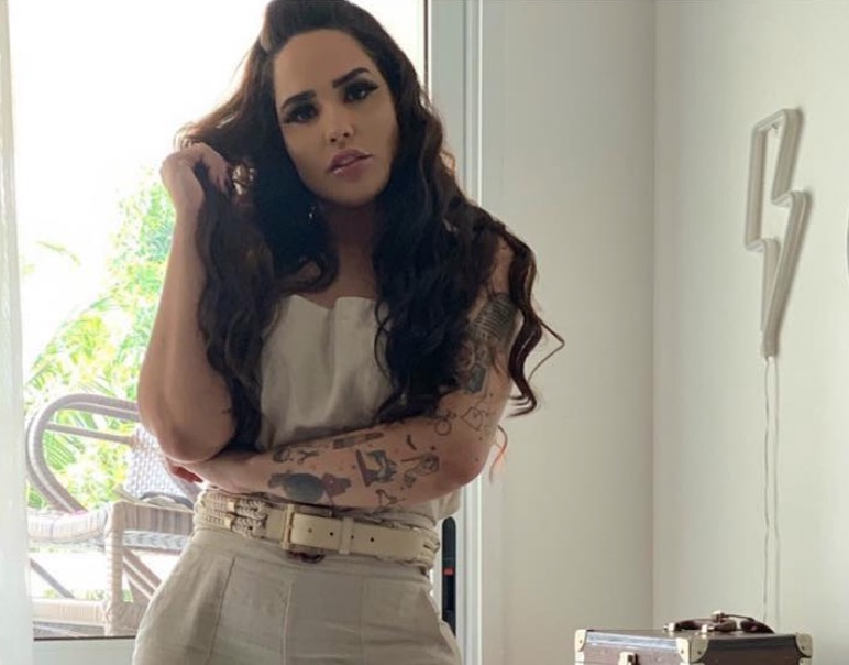 Após separação, Perlla revela detalhes de casamento com pastor: 'exigia submissão'