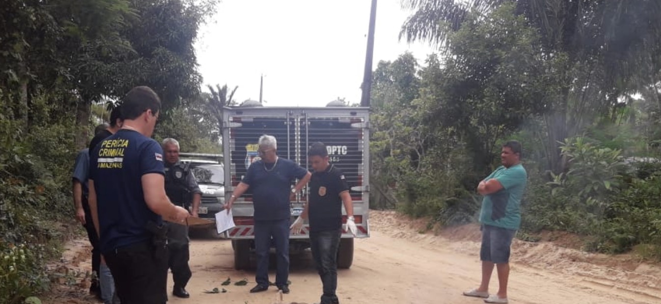 Homem é espancado até a morte em ramal de estrada no AM