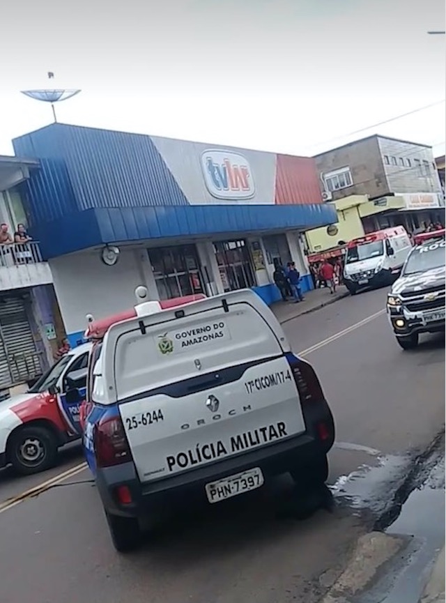 Sargento da Polícia Militar é baleado na boca em tentativa de assalto a loja em Manaus 