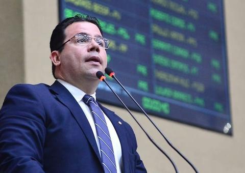 Wilker alerta sobre licitação do governo para contratação de buffet com 116 mil itens 