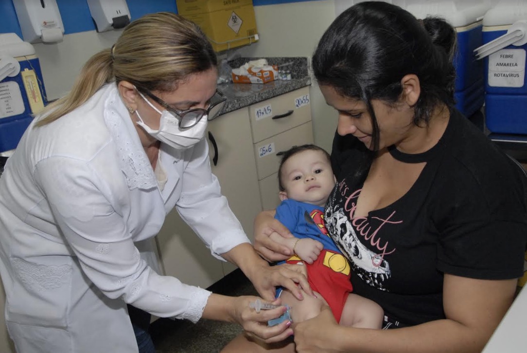 Em Manaus, crianças começam a receber 2ª dose da vacina contra Influenza