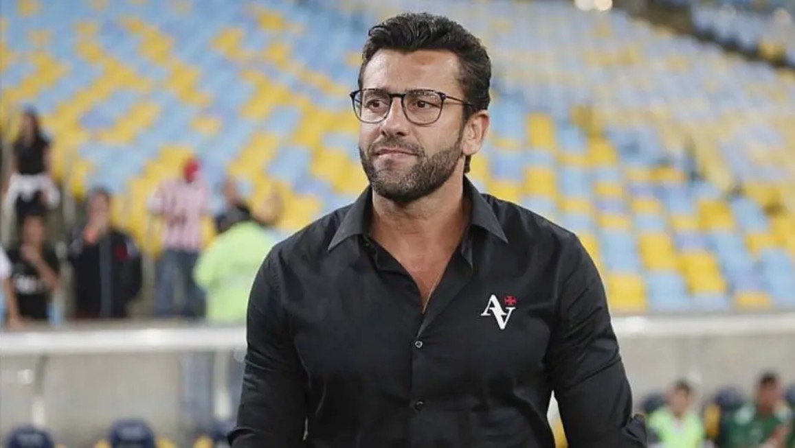 Demitido, Alberto Valentim diz que deixa Vasco de 'cabeça erguida'