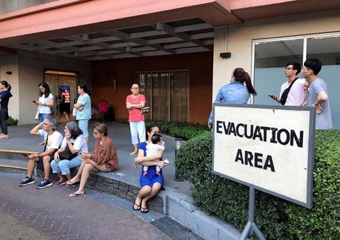 Terremoto nas Filipinas deixa pelo menos oito mortos