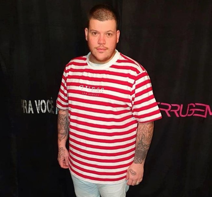 Ferrugem e músico brigam em ensaio e caso vai parar na Justiça