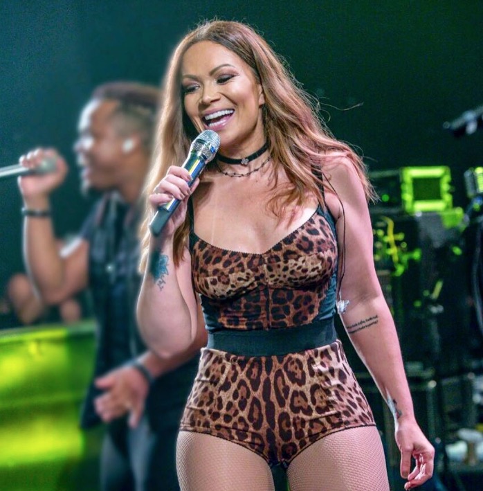 MP investiga contratação de Solange Almeida para show no Amazonas 