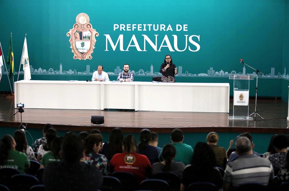 Prefeitura anuncia quase 2 mil vagas para cursos de capacitação em Manaus